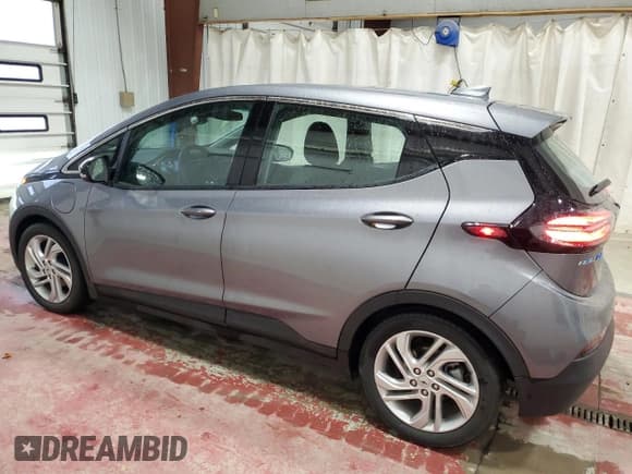 ✅ 2023 Chevrolet Bolt EV 1LT • VIN: 1G1FW6S03P4177503 • Lot: 82695584. Wystawiony na Copart z przebiegiem 12 936 mil. Bezpłatny archiwum sprzedaży aukcyjnych z USA i szczegółowy raport historii pojazdu na DreamBid. Zdjęcie 2.