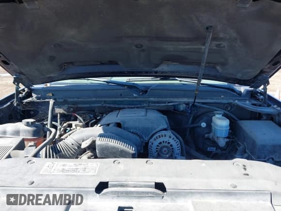 ✅ 2009 Chevrolet Suburban LS • VIN: 1GNFC16029R200974 • Lot: 41370873. Listed on IAAI with 207,649 mi. Free auction sales archive from the USA and detailed vehicle history report at DreamBid. Image 10.