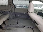 ✅ 2013 Toyota Sienna XLE • VIN: 5TDYK3DC8DS359408 • Lot: 95032825. Wystawiony na Copart z przebiegiem 84 579 mil. Bezpłatny archiwum sprzedaży aukcyjnych z USA i szczegółowy raport historii pojazdu na DreamBid. Zdjęcie 11.