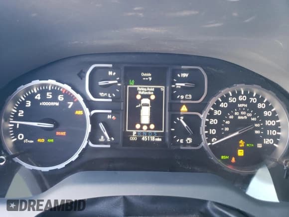 ✅ 2021 Toyota Tundra Platinum • VIN: 5TFAY5F13MX009072 • Lot: 46697795. Listed on Copart with 45,118 mi. Free auction sales archive from the USA and detailed vehicle history report at DreamBid. Image 9.