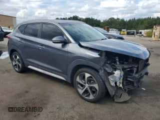 2017 Hyundai Tucson Sport z VIN KM8J33A28HU414785, wystawiony jako Copart lot #85662485 z przebiegiem 115 119 mil mil oraz Szkoda całkowita • Salvage title. Historia ofert i sprzedaży dostępna na DreamBid. Obrazek 4.