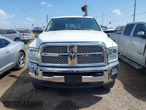 ✅ 2018 Ram 2500 Laramie • VIN: 3C6UR5FL0JG329369 • Lot: 42539876. Wystawiony na IAAI z przebiegiem 36 872 mil. Bezpłatny archiwum sprzedaży aukcyjnych z USA i szczegółowy raport historii pojazdu na DreamBid. Zdjęcie 6.