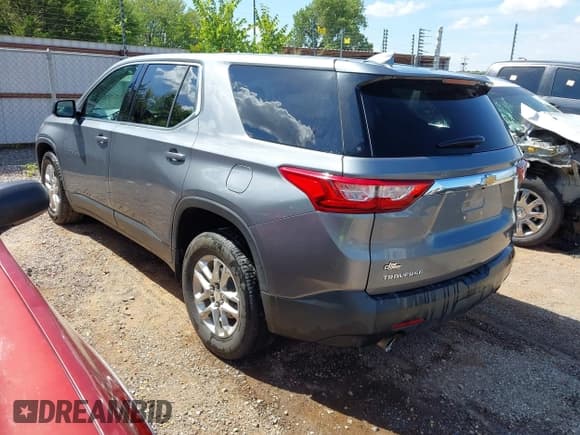 ✅ 2018 Chevrolet Traverse LS • VIN: 1GNERFKW9JJ175091 • Lot: 42826554. Listed on IAAI with 144,044 mi. Free auction sales archive from the USA and detailed vehicle history report at DreamBid. Image 3.