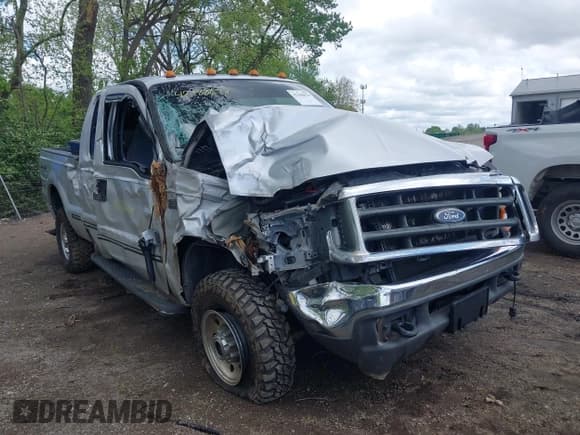 ✅ 1999 Ford F-250 XL • VIN: 1FTNX21F5XEB44785 • Lot: 42188678. Listed on IAAI with 289,216 mi. Free auction sales archive from the USA and detailed vehicle history report at DreamBid. Image 6.