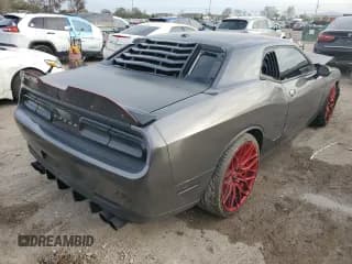 ✅ 2019 Dodge Challenger R/T • VIN: 2C3CDZBT3KH552088 • Lot: 38493633. Wystawiony na Copart z przebiegiem 67 844 mil. Bezpłatny archiwum sprzedaży aukcyjnych z USA i szczegółowy raport historii pojazdu na DreamBid. Zdjęcie 3.