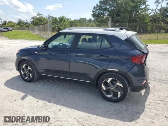 ✅ 2021 Hyundai Venue SEL • VIN: KMHRC8A34MU127947 • Lot: 58580215. Listed on Copart with 43,315 mi. Free auction sales archive from the USA and detailed vehicle history report at DreamBid. Image 2.