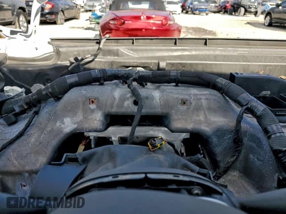 ✅ 2022 Chrysler Pacifica Hybrid Touring L • VIN: 2C4RC1L74NR118871 • Лот: 95501755. Опубликован ранее на Copart с пробегом Не указан. Бесплатный доступ к архиву аукционных продаж из США и подробный отчёт об истории автомобиля на DreamBid. Изображение 9.