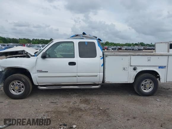 ✅ 2003 Chevrolet Silverado 2500HD LS • VIN: 1GCHC29113E249478 • Lot: 42145187. Listed on IAAI with 580,776 mi. Free auction sales archive from the USA and detailed vehicle history report at DreamBid. Image 14.