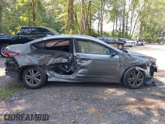 2018 Hyundai Elantra Limited с VIN 5NPD84LF8JH357724, выставлен на аукционе IAAI как лот 42675940 с пробегом 162 078 миль миль и . История ставок и продаж доступна на DreamBid. Изображение 13.