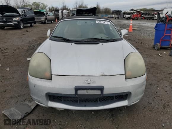 ✅ 2002 Toyota MR2 • VIN: JTDFR320920053376 • Лот: 51876225. Опубликован ранее на Copart с пробегом 160 797 миль. Бесплатный доступ к архиву аукционных продаж из США и подробный отчёт об истории автомобиля на DreamBid. Изображение 5.