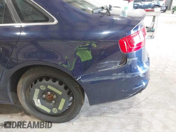 ✅ 2014 Audi S4 Premium Plus • VIN: WAUBGAFL6EA035488 • Lot: 42583453. Listed on IAAI with 101,044 mi. Free auction sales archive from the USA and detailed vehicle history report at DreamBid. Image 18.