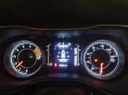 ✅ 2019 Jeep Cherokee Latitude Plus • VIN: 1C4PJMLX2KD427395 • Лот: 41586532. Опубликован ранее на IAAI с пробегом 84 033 миль. Бесплатный доступ к архиву аукционных продаж из США и подробный отчёт об истории автомобиля на DreamBid. Изображение 7.