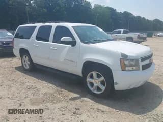 ✅ 2007 Chevrolet Suburban LT • VIN: 1GNFC16007J294395 • Lot: 42590528. Listed on IAAI with 261,070 mi. Free auction sales archive from the USA and detailed vehicle history report at DreamBid. Image 1.