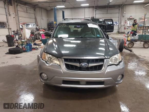 ✅ 2008 Subaru Outback L.L. Bean • VIN: 4S4BP86C884314242 • Lot: 41365737. Listed on IAAI with 233,384 mi. Free auction sales archive from the USA and detailed vehicle history report at DreamBid. Image 13.