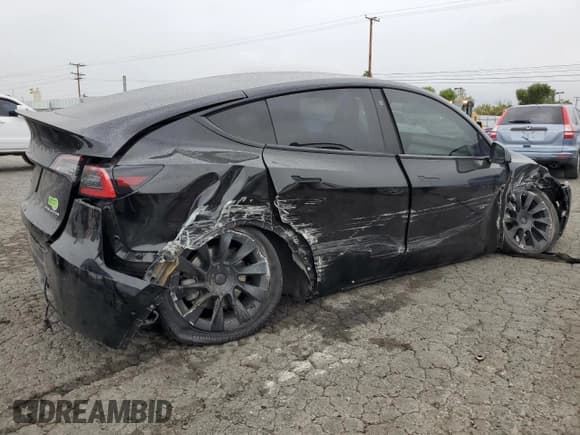 ✅ 2021 Tesla Model Y Long Range • VIN: 5YJYGDEE1MF100089 • Лот: 53574785. Опубликован ранее на Copart с пробегом 97 782 миль. Бесплатный доступ к архиву аукционных продаж из США и подробный отчёт об истории автомобиля на DreamBid. Изображение 3.