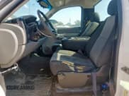 ✅ 2007 Chevrolet Silverado 2500HD 1LT • VIN: 1GCHC24KX7E577651 • Лот: 80629465. Опубликован ранее на Copart с пробегом 147 022 миль. Бесплатный доступ к архиву аукционных продаж из США и подробный отчёт об истории автомобиля на DreamBid. Изображение 7.