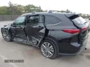 ✅ 2021 Toyota Highlander Hybrid Platinum • VIN: 5TDEBRCHXMS026372 • Lot: 43432317. Listed on IAAI with 89,490 mi. Free auction sales archive from the USA and detailed vehicle history report at DreamBid. Image 3.