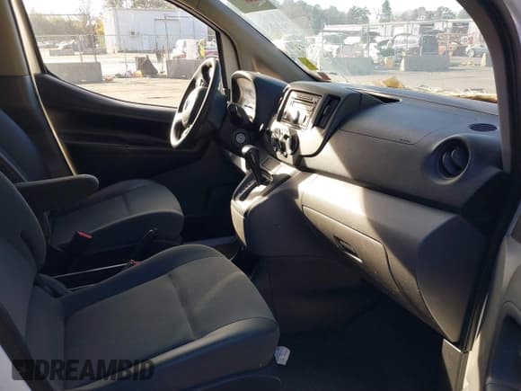 ✅ 2015 Nissan NV200 SV • VIN: 3N6CM0KN3FK691145 • Lot: 40954033. Listed on IAAI with 108,309 mi. Free auction sales archive from the USA and detailed vehicle history report at DreamBid. Image 5.