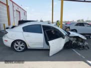 ✅ 2007 Mazda 3 S Touring • VIN: JM1BK324471663158 • Lot: 42575124. Wystawiony na IAAI z przebiegiem 160 938 mil. Bezpłatny archiwum sprzedaży aukcyjnych z USA i szczegółowy raport historii pojazdu na DreamBid. Zdjęcie 13.