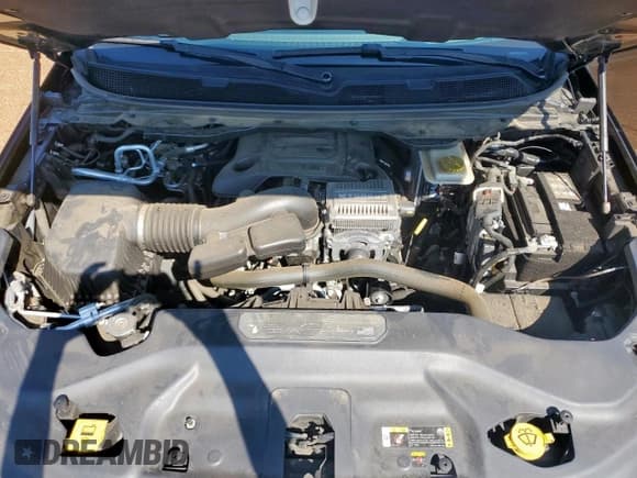 ✅ 2022 Jeep Wagoneer Series II • VIN: 1C4SJVBT6NS160034 • Lot: 71732215. Wystawiony na Copart z przebiegiem 42 033 mil. Bezpłatny archiwum sprzedaży aukcyjnych z USA i szczegółowy raport historii pojazdu na DreamBid. Zdjęcie 12.