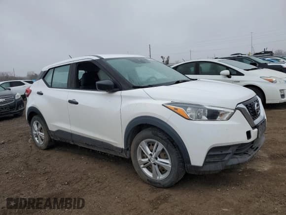 ✅ 2020 Nissan Kicks S • VIN: 3N1CP5BV2LL529572 • Lot: 93316225. Wystawiony na Copart z przebiegiem 127 756 mil. Bezpłatny archiwum sprzedaży aukcyjnych z USA i szczegółowy raport historii pojazdu na DreamBid. Zdjęcie 4.
