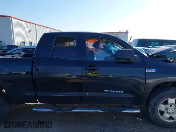 ✅ 2013 Toyota Tundra • VIN: 5TFRY5F11DX141198 • Lot: 41984854. Wystawiony na IAAI z przebiegiem 313 463 mil. Bezpłatny archiwum sprzedaży aukcyjnych z USA i szczegółowy raport historii pojazdu na DreamBid. Zdjęcie 13.
