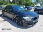 ✅ 2015 BMW M4 • VIN: WBS3U9C56FP967671 • Lot: 43216112. Wystawiony na IAAI z przebiegiem 54 614 mil. Bezpłatny archiwum sprzedaży aukcyjnych z USA i szczegółowy raport historii pojazdu na DreamBid. Zdjęcie 1.