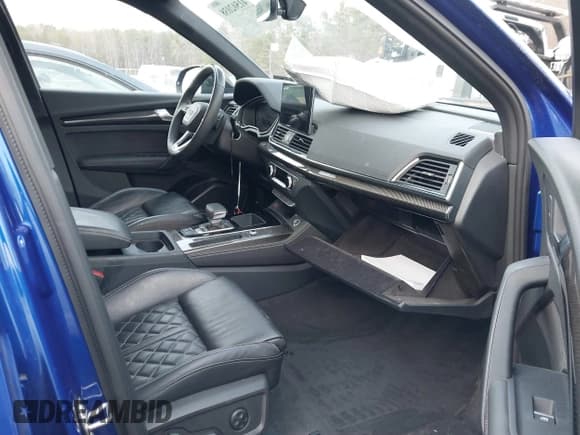 ✅ 2023 Audi SQ5 Sportback Premium Plus • VIN: WA124AFY8P2010638 • Lot: 41502038. Listed on IAAI with 42,065 mi. Free auction sales archive from the USA and detailed vehicle history report at DreamBid. Image 5.