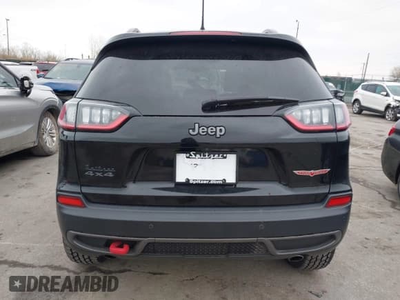 ✅ 2020 Jeep Cherokee Trailhawk • VIN: 1C4PJMBX8LD500952 • Lot: 43742734. Listed on IAAI with 78,459 mi. Free auction sales archive from the USA and detailed vehicle history report at DreamBid. Image 16.