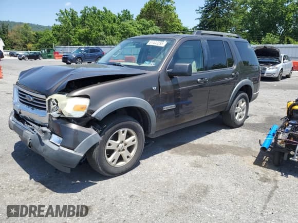 ✅ 2007 Ford Explorer XLT • VIN: 1FMEU73857UB57638 • Лот: 61442255. Опубликован ранее на Copart с пробегом 222 122 миль. Бесплатный доступ к архиву аукционных продаж из США и подробный отчёт об истории автомобиля на DreamBid. Изображение 1.