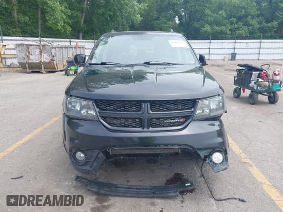 ✅ 2016 Dodge Journey Crossroad Plus • VIN: 3C4PDDGG2GT192077 • Lot: 42497355. Listed on IAAI with 221,127 mi. Free auction sales archive from the USA and detailed vehicle history report at DreamBid. Image 12.