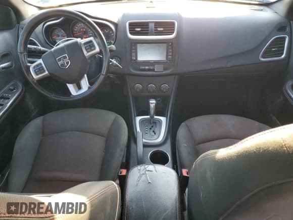 ✅ 2011 Dodge Avenger Heat • VIN: 1B3BD1FG9BN552174 • Лот: 77996614. Опубликован ранее на Copart с пробегом 197 387 миль. Бесплатный доступ к архиву аукционных продаж из США и подробный отчёт об истории автомобиля на DreamBid. Изображение 8.