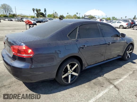 ✅ 2014 Volkswagen Passat S • VIN: 1VWAP7A31EC016261 • Lot: 56760275. Listed on Copart with 169,122 mi. Free auction sales archive from the USA and detailed vehicle history report at DreamBid. Image 3.