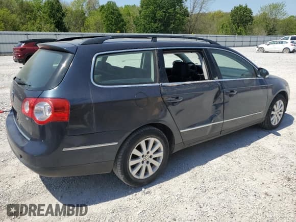 ✅ 2008 Volkswagen Passat Komfort • VIN: WVWXK73C88E235929 • Лот: 53379365. Опубликован ранее на Copart с пробегом 133 978 миль. Бесплатный доступ к архиву аукционных продаж из США и подробный отчёт об истории автомобиля на DreamBid. Изображение 3.