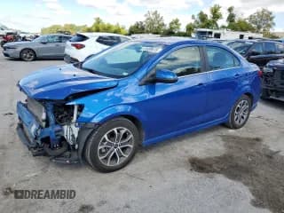 ✅ 2020 Chevrolet Sonic LT • VIN: 1G1JD5SB9L4108420 • Лот: 81809075. Опубликован ранее на Copart с пробегом 52 958 миль. Бесплатный доступ к архиву аукционных продаж из США и подробный отчёт об истории автомобиля на DreamBid. Изображение 1.