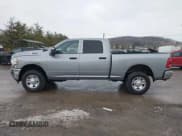 ✅ 2024 Ram 2500 Tradesman • VIN: 3C6UR5CJ2RG315276 • Lot: 41570729. Wystawiony na IAAI z przebiegiem 137 mil. Bezpłatny archiwum sprzedaży aukcyjnych z USA i szczegółowy raport historii pojazdu na DreamBid. Zdjęcie 14.
