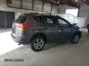 ✅ 2015 Toyota RAV4 XLE • VIN: JTMRFREV0FJ039950 • Lot: 91377845. Wystawiony na Copart z przebiegiem 121 906 mil. Bezpłatny archiwum sprzedaży aukcyjnych z USA i szczegółowy raport historii pojazdu na DreamBid. Zdjęcie 3.