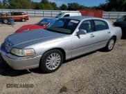 ✅ 2004 Lincoln Town Car Signature • VIN: 1LNHM81W54Y632830 • Лот: 87226195. Опубликован ранее на Copart с пробегом 145 095 миль. Бесплатный доступ к архиву аукционных продаж из США и подробный отчёт об истории автомобиля на DreamBid. Изображение 1.