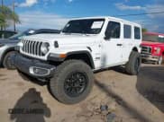 ✅ 2024 Jeep Wrangler Sahara • VIN: 1C4PJXEN3RW114464 • Лот: 43497146. Опубликован ранее на IAAI с пробегом 17 365 миль. Бесплатный доступ к архиву аукционных продаж из США и подробный отчёт об истории автомобиля на DreamBid. Изображение 18.