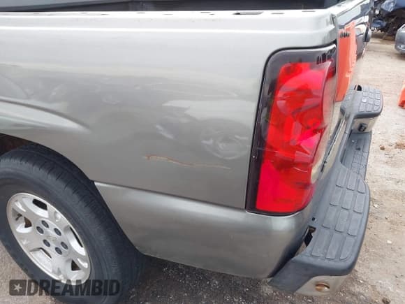 ✅ 2006 Chevrolet Silverado 1500 LT1 • VIN: 2GCEC13T661221690 • Лот: 42631754. Опубликован ранее на IAAI с пробегом 140 260 миль. Бесплатный доступ к архиву аукционных продаж из США и подробный отчёт об истории автомобиля на DreamBid. Изображение 6.