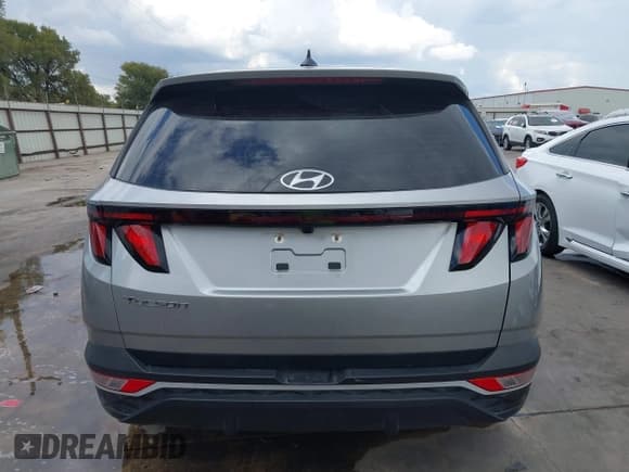 ✅ 2022 Hyundai Tucson SE • VIN: 5NMJA3AE6NH087083 • Lot: 43398051. Listed on IAAI with 60,432 mi. Free auction sales archive from the USA and detailed vehicle history report at DreamBid. Image 16.