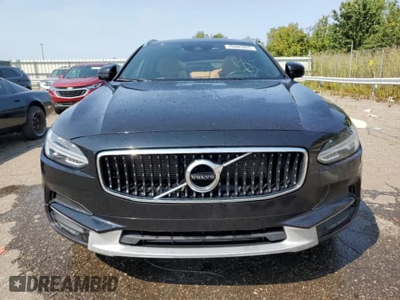 ✅ 2018 Volvo V90 • VIN: YV4A22NL1J1026418 • Лот: 70485924. Опубликован ранее на Copart с пробегом 101 094 миль. Бесплатный доступ к архиву аукционных продаж из США и подробный отчёт об истории автомобиля на DreamBid. Изображение 5.