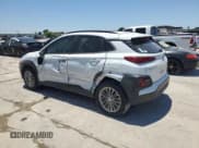 ✅ 2019 Hyundai Kona SEL • VIN: KM8K22AA9KU214496 • Лот: 57736814. Опубликован ранее на Copart с пробегом 33 357 миль. Бесплатный доступ к архиву аукционных продаж из США и подробный отчёт об истории автомобиля на DreamBid. Изображение 2.