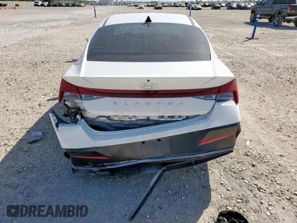 ✅ 2024 Hyundai Elantra SEL • VIN: KMHLS4DG9RU742274 • Lot: 66898565. Listed on Copart with 31,596 mi. Free auction sales archive from the USA and detailed vehicle history report at DreamBid. Image 6.