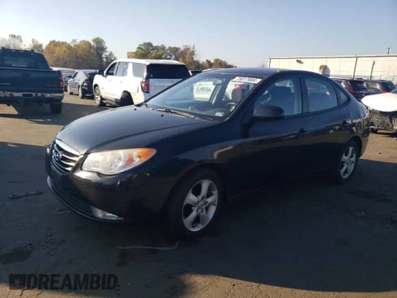 2010 Hyundai Elantra GLS z VIN KMHDU4AD1AU846142, wystawiony jako Copart lot #75817684 z przebiegiem 128 497 mil mil oraz Szkoda całkowita • Salvage title. Historia ofert i sprzedaży dostępna na DreamBid. Obrazek 1.