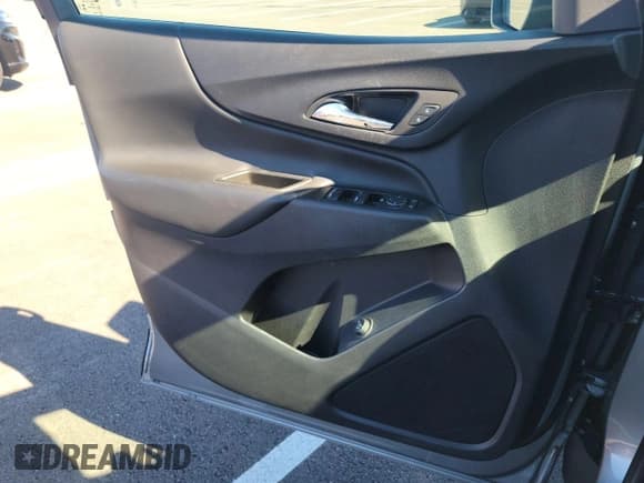 ✅ 2024 Chevrolet Equinox LT • VIN: 3GNAXUEG1RS222265 • Лот: 43664228. Опубликован ранее на IAAI с пробегом 48 301 миль. Бесплатный доступ к архиву аукционных продаж из США и подробный отчёт об истории автомобиля на DreamBid. Изображение 5.