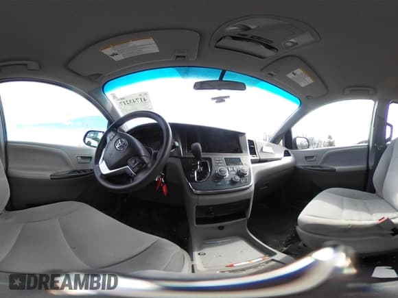 ✅ 2017 Toyota Sienna L • VIN: 5TDZZ3DC7HS776329 • Lot: 41743217. Listed on IAAI with 141,181 mi. Free auction sales archive from the USA and detailed vehicle history report at DreamBid. Image 20.