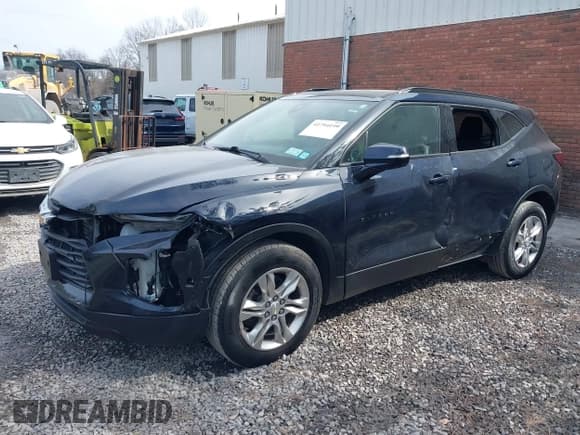 ✅ 2021 Chevrolet Blazer LT • VIN: 3GNKBJRS3MS543233 • Lot: 41794199. Wystawiony na IAAI z przebiegiem 69 811 mil. Bezpłatny archiwum sprzedaży aukcyjnych z USA i szczegółowy raport historii pojazdu na DreamBid. Zdjęcie 6.