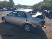 ✅ 2000 Honda Accord SE • VIN: 1HGCG5677YA064005 • Lot: 43358913. Listed on IAAI with 152,521 mi. Free auction sales archive from the USA and detailed vehicle history report at DreamBid. Image 3.