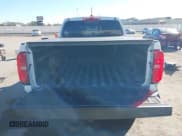 ✅ 2021 Chevrolet Colorado 2WD LT • VIN: 1GCGSCEN7M1266596 • Lot: 43570247. Wystawiony na IAAI z przebiegiem 82 051 mil. Bezpłatny archiwum sprzedaży aukcyjnych z USA i szczegółowy raport historii pojazdu na DreamBid. Zdjęcie 16.